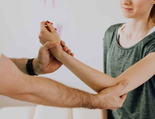 Can a chiropractor help with headaches  Feature Cover 500x383 - What causes shoulder pain and how can chiropractic help?