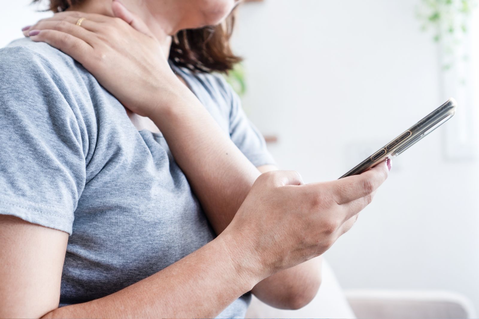 Do mobile phones cause neck pain  Feature Cover - Homepage