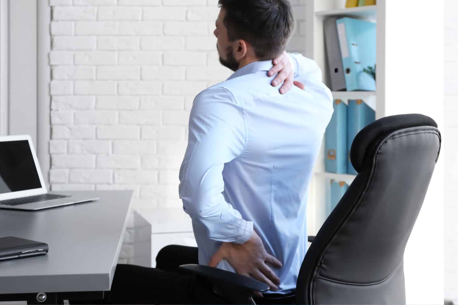 What causes upper back pain and can a chiropractor help  Feature Cover - Homepage
